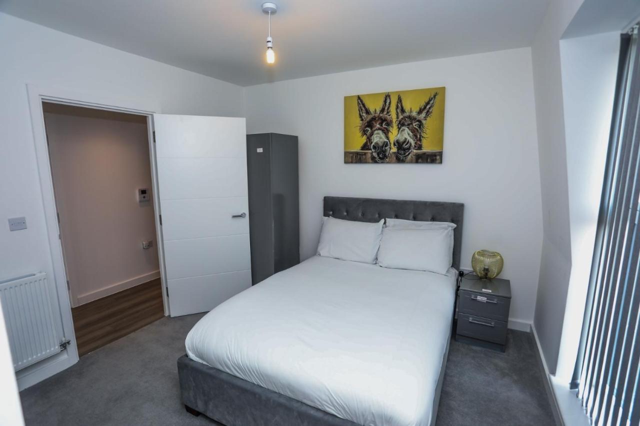 Lovely 2 Bed Apartment With Parking Londres Extérieur photo