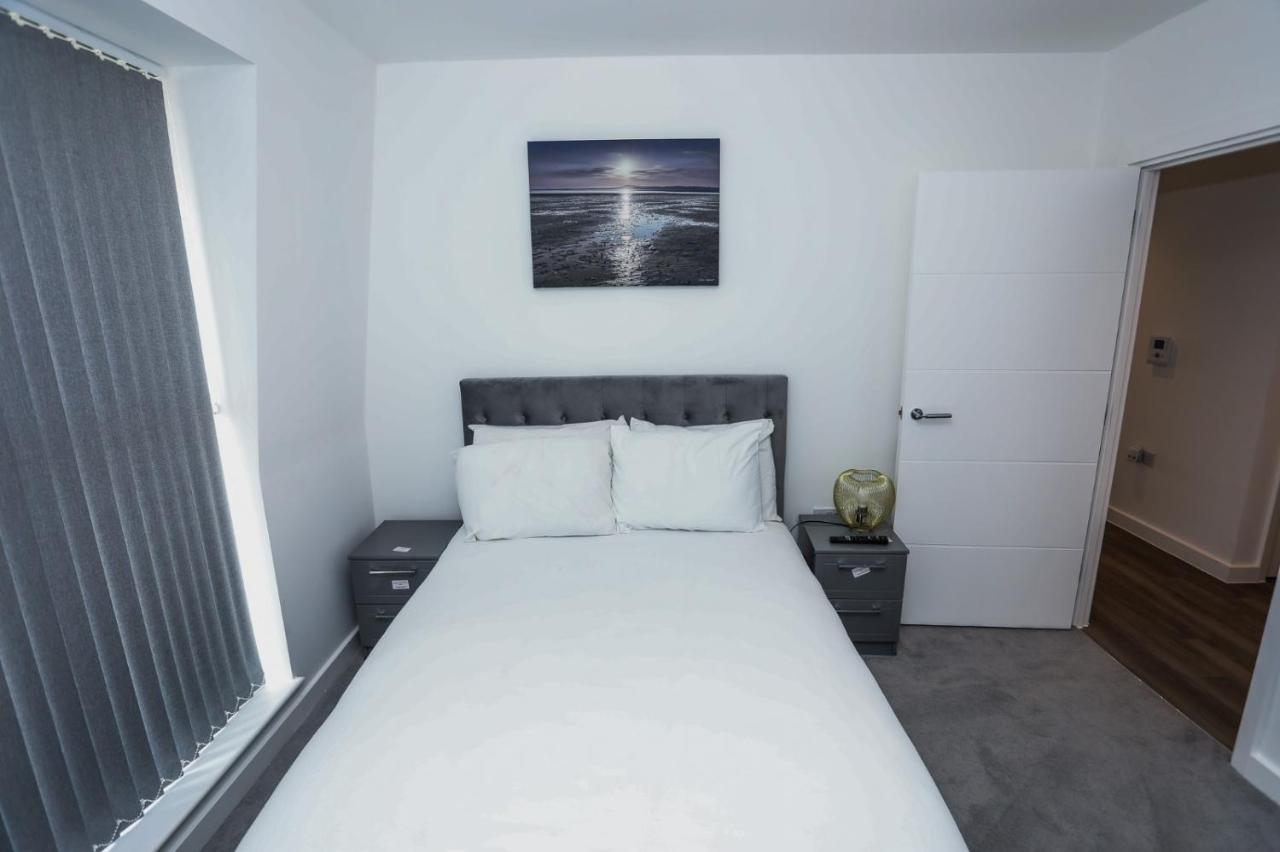Lovely 2 Bed Apartment With Parking Londres Extérieur photo